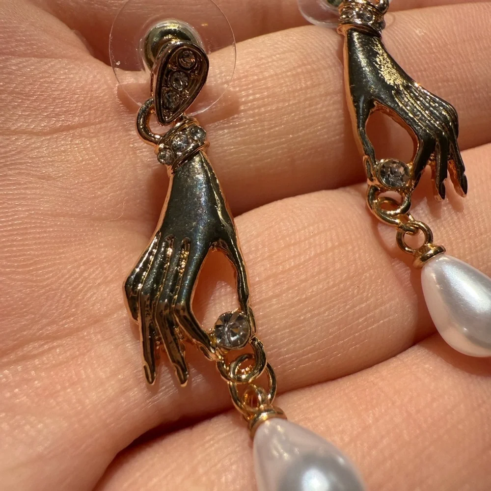 Women Victorian Golden Hand Baroque Pearl Drop Earrings